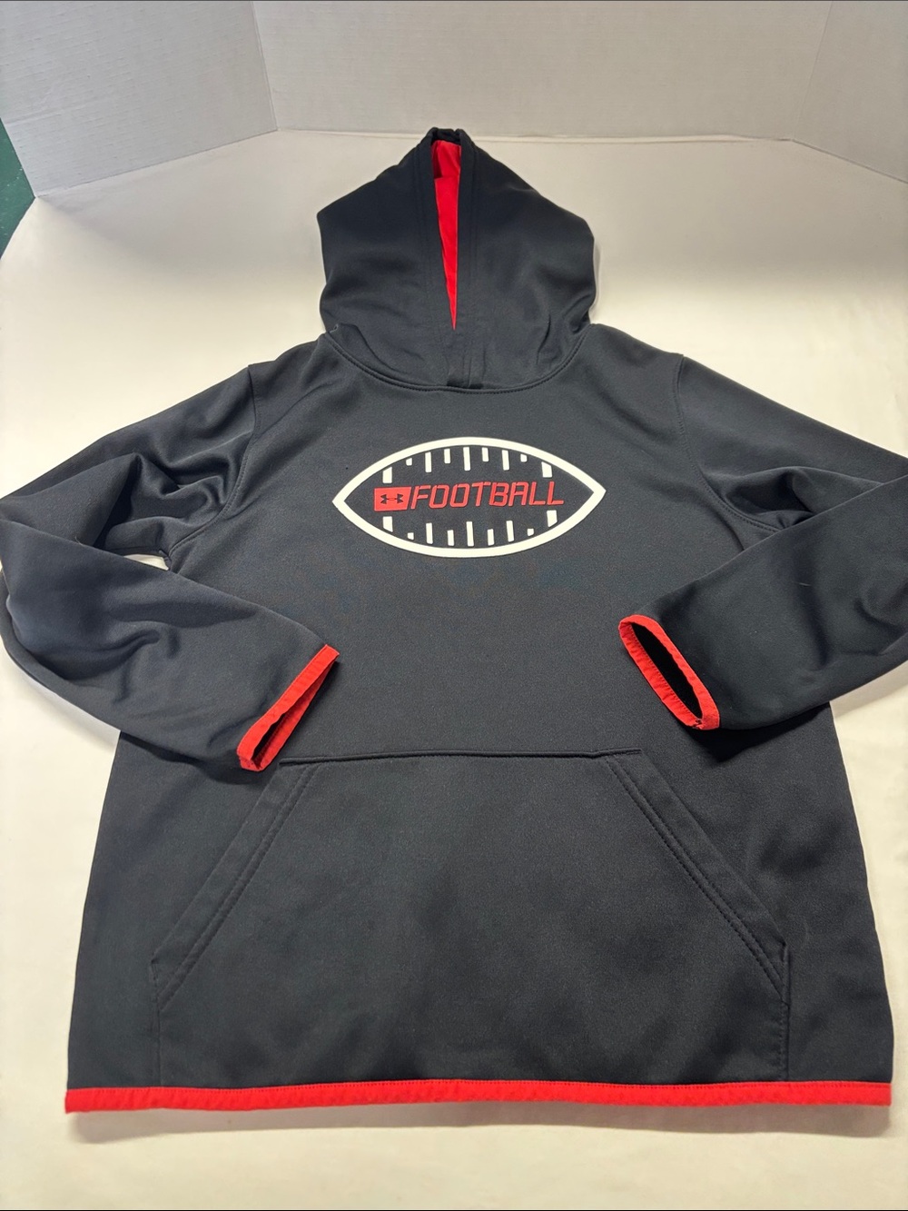 Under Armour Men’s Black & Red Football Pullover Hoodie